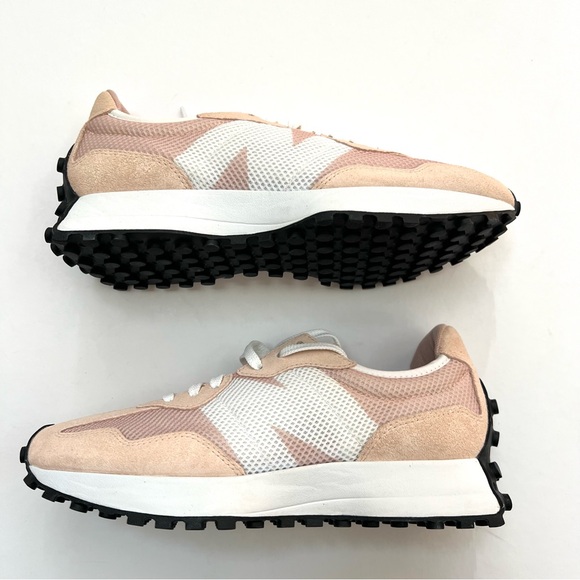 New Balance 327 - Picture 7 of 10